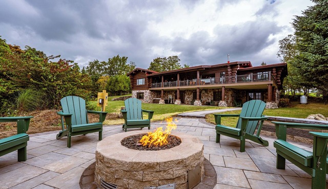 Little Falls Lodge - Adirondack Escape w/Hot Tub and Custom Fire Pit