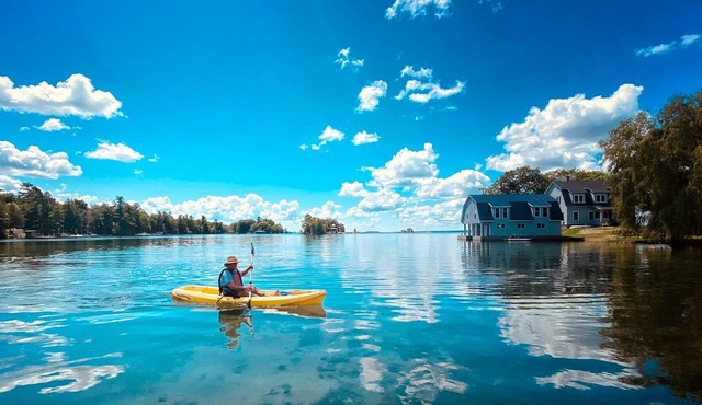 Loon Lodge - The Lodges at Oak Point, 1000 Islands - Right on the River!