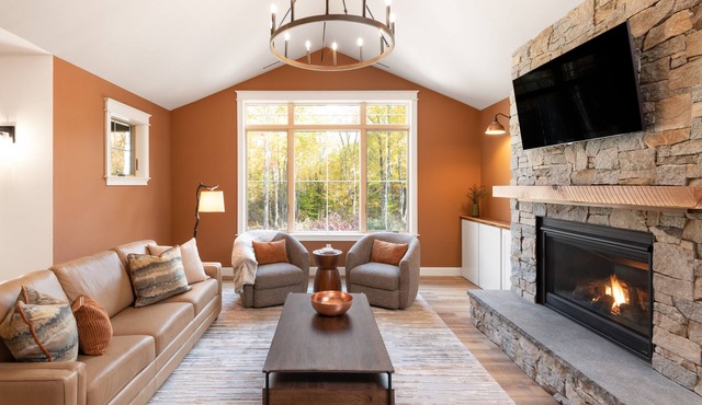 Lovely brand new private home in the White Mountains!