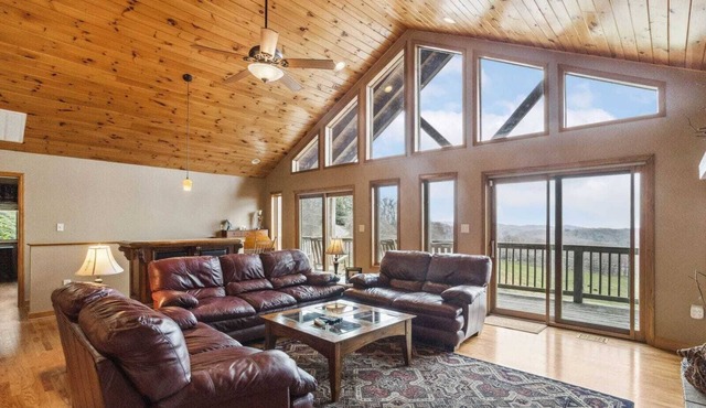 Lovely Cabin on Appalachian Ski Mountain