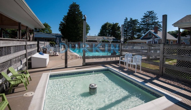 Lower Level Apartment Unit, Pool Access, Close to Beach