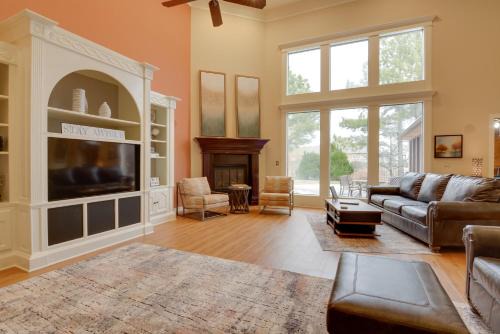 Luxe Home w/Private Pool & Game Room in Vinita