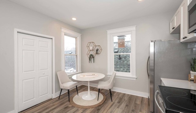 Luxe Spot Suites in Covington