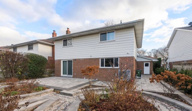 Luxurious Modern 7B3.5B Home + Magnificent Patio