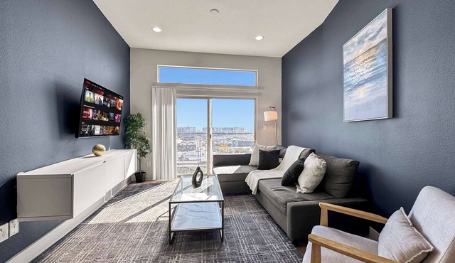 Luxury 2BD in Deep Ellum w/Pool Gym Parking