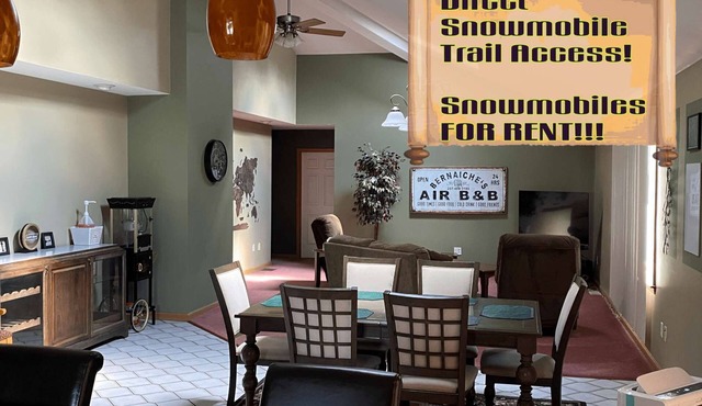 Luxury 3-Bedroom Home Next to Snowmobile Trails
