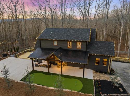 Luxury Cabin Sauna Court Hot Tub Golf