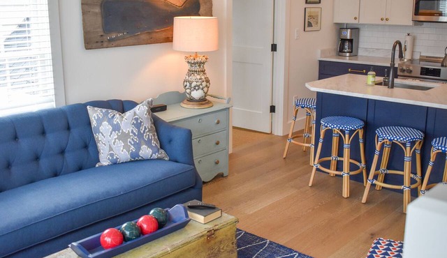 Luxury Coastal Condo in Cape Porpoise – Stylish 2BR Retreat, Pool, Near Beaches!