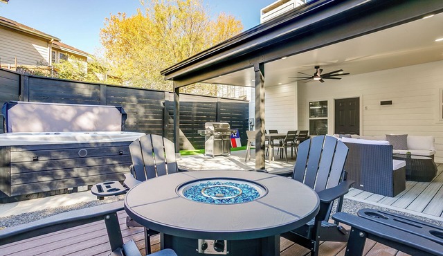 Luxury Home, Prime Location, Private Outdoor Oasis in The Heart of DFW.
