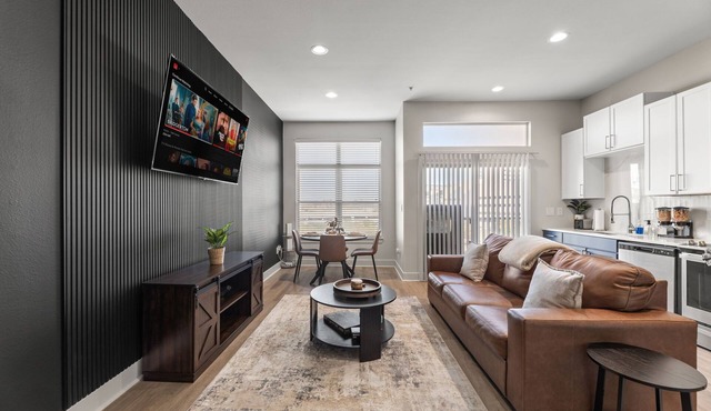 Luxury Skyline Escape - MAJOR INTERNATIONAL SPORTING EVENT WC - King Bed - DT View - Sauna