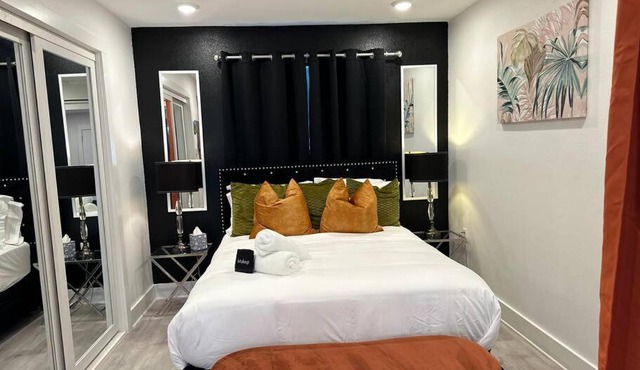 Luxury Suite in Dtw/Free Parking