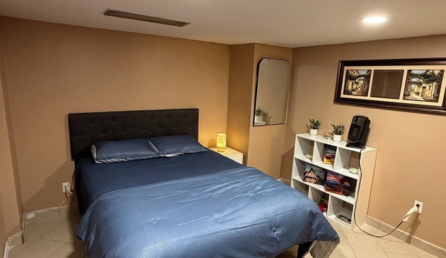 Marvelous basement apartment with WiFi in Elmont