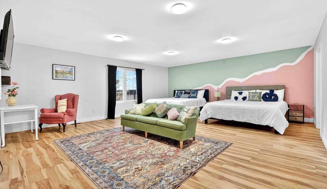 Massive Master BD 2 Kings Plus Ensuite