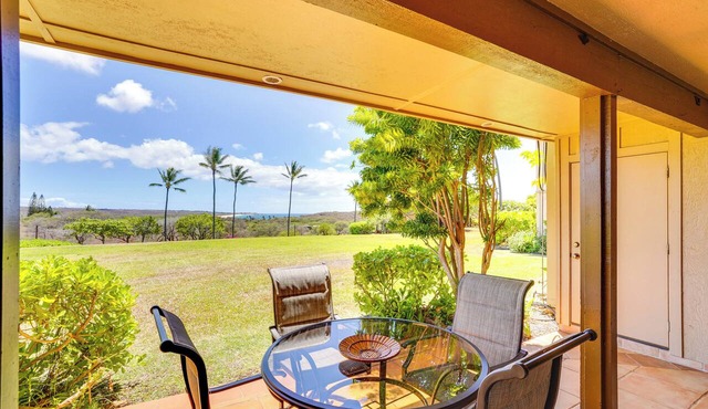 Maunaloa Vacation Rental - Walk to Kepuhi Beach!