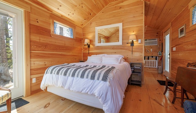 Mid-Coast Maine: Cozy Cabin Retreat close to the beach w/Sauna -Cabin #1 Balsam