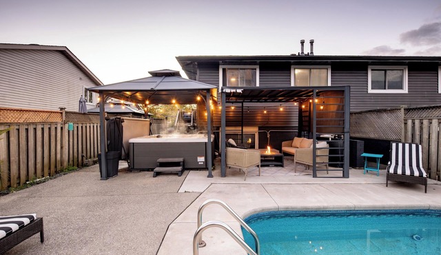 Modern 2BR | Pool | Hot Tub | 10 Min to Falls