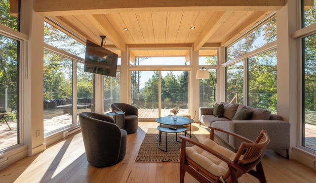 Modern Cabin 10 Min to Tremblant | Forest Views