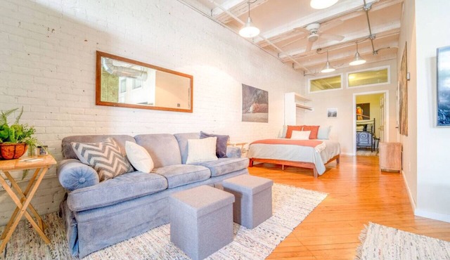 Modern Urban Stay Dtwn Apt