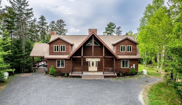 Moosehead Lakefront Huge Cabin|Private dock|Pet friendly|Fast WIFI|Private chef