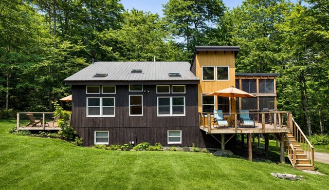 Mystic Nights*ATV Access* Lake Access*Hot Tub*Pet Friendly