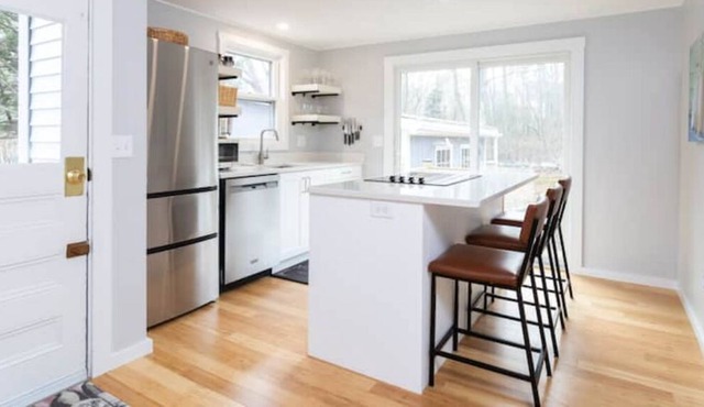 Narragansett Beach/Narrow River! Welcome to Riverbend Cottage II