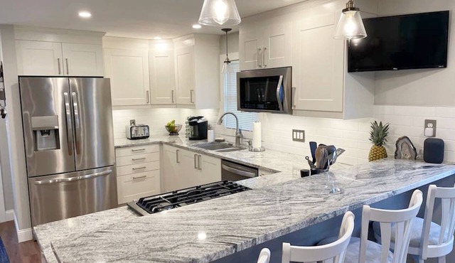 Narragansett Ideal 3BR Open, Bright, & Quiet