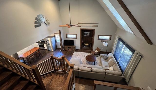 NEW Lodge, 5min to Schroon town ctr & beach, hiking, fishing, kayaking, boating