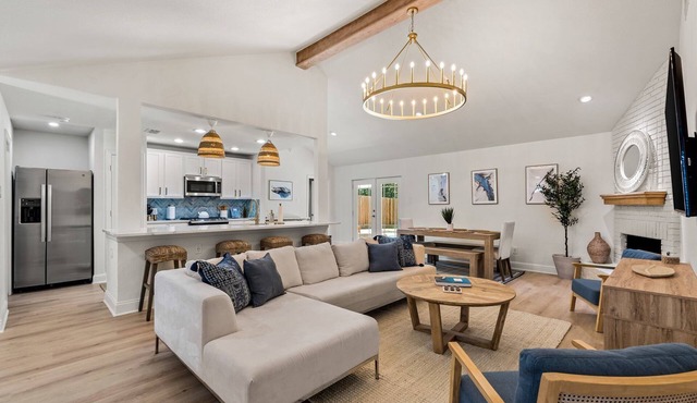 NEW-The Frisco Greek Villa-POOL-Sleeps 16-Close to PGA/The Star/Toyota Stadium