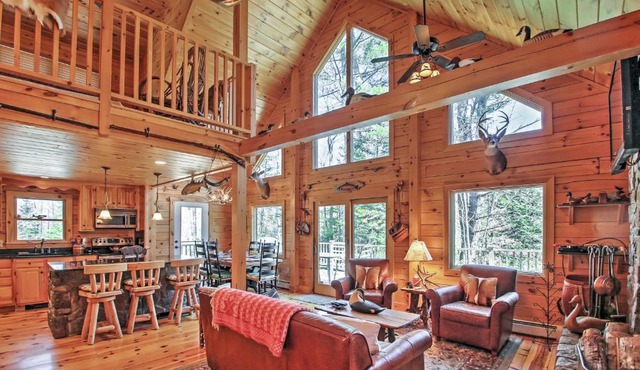 Newly Built Bethel Log Cabin with Deck, Near Skiing!