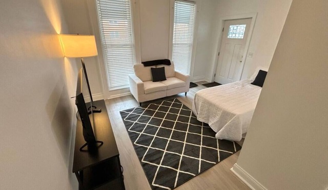 Newly remodeled apartment near Gannon