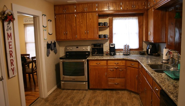Nice Home Located Near The Smokie Mountains and The Dragon