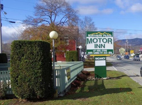 Northern Peaks Motor Inn