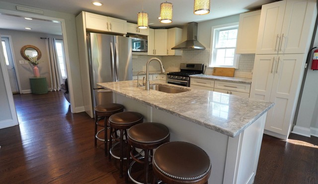 Norwalk Spacious Stay – Entire House + Fenced Yard + Parking + Laundry + Updated