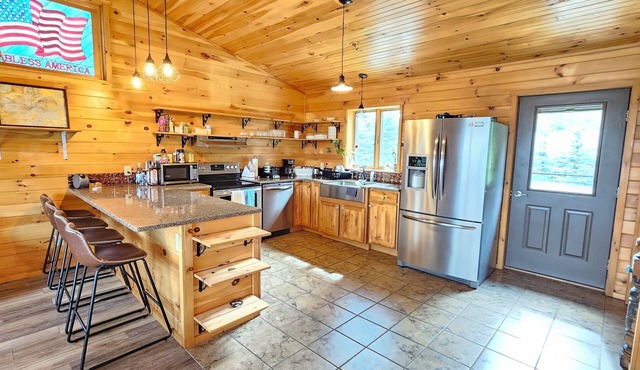 Nunda Getaway with valley views. 15 minutes to Letchworth Park. Pet-Friendly!