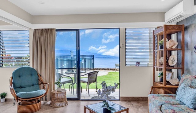 Oceanfront 1bd ground level condo plantation style