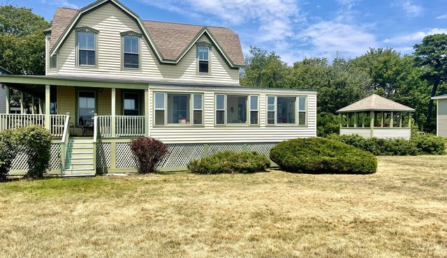 Oceanfront Home, 1.5 acre on Sandy beach, 3 Wrap-around Porches