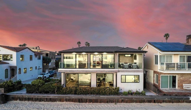 Oceanfront Paradise Retreat in Long Beach!
