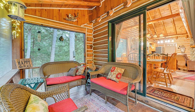 On-Site Pond & Trails: Lake Luzerne Cabin