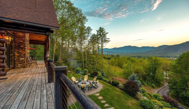 One-of-A-Kind Log Home in the Heart of the White Mountains NH