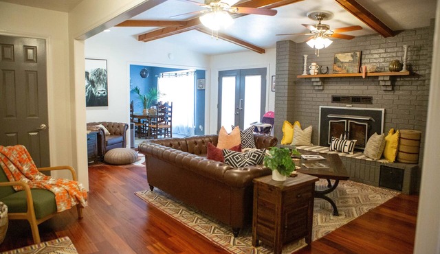 Out West Hideout Sleeps 10