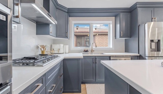 Peaceful 2-bdrm Escape in a Prime Brampton Location