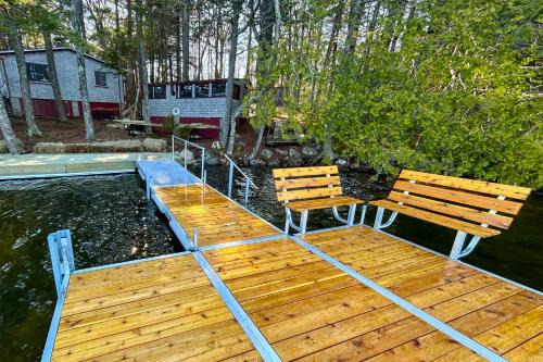 Peaceful 2BR Lakefront Cabin w/New Dock