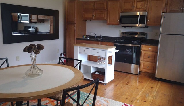 Peaceful Trumansburg Country Flat!