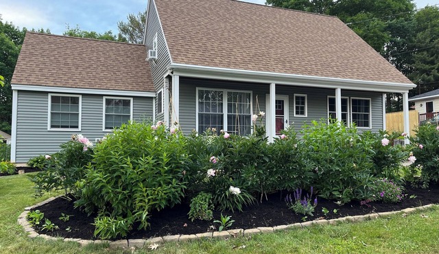 Pet-friendly Bucksport gem with hot tub! One hour to Acadia NP! Sleeps 8!