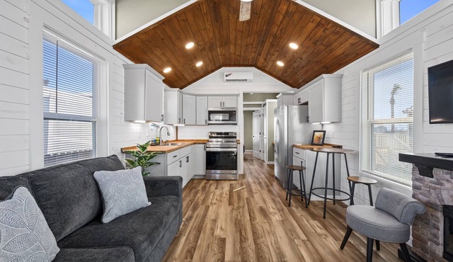 Pet-Friendly Tiny Home with Boat Parking