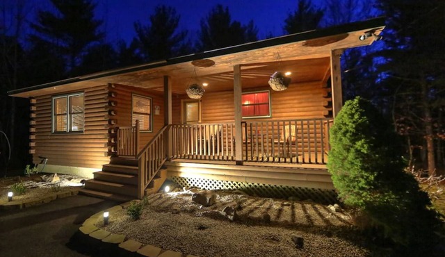 Picture Perfect Bar Harbor Log Cabin Minutes From Downtown & Acadia Natl Park