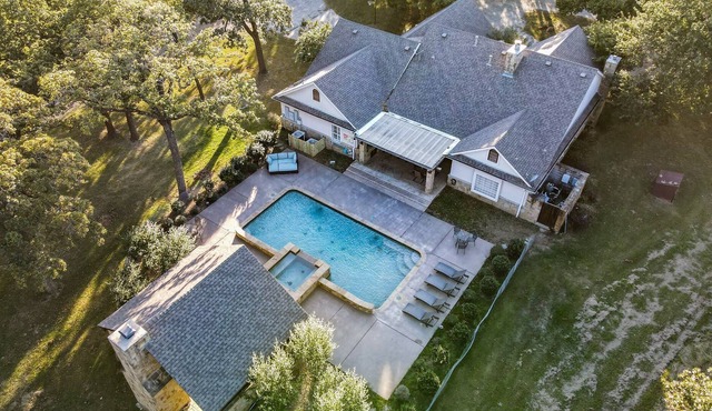 Pilot Point Ranch w/ Private Pool