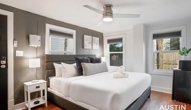 Prime Location w King Accommodations Near Downtown