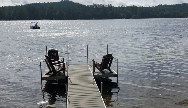 Private Adirondack lakefront Cottage on Loon Lake