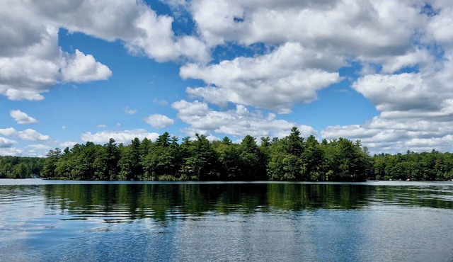 Private Island Oasis On Thompson Lake Perfect For Getaways Or Family Vacations!